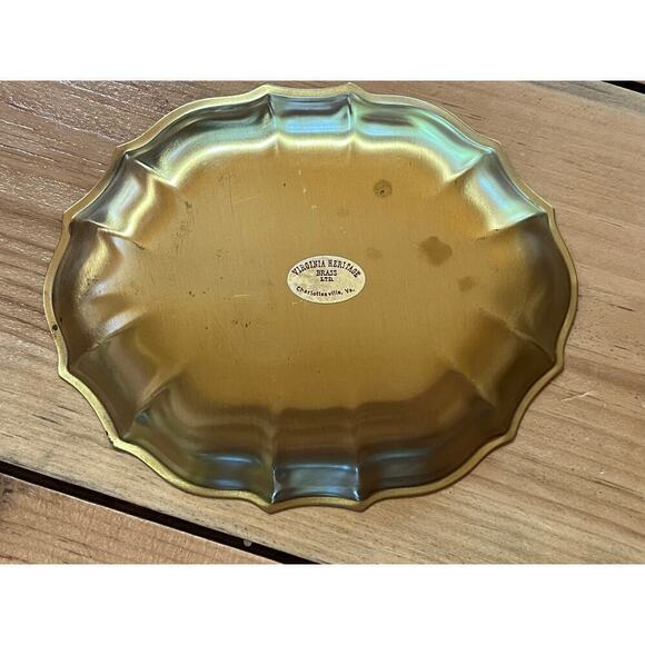 Vintage Virginia Heritage Brass Trinket Dish. Oval. Gold tone. Candy. Jewelry - Picture 3 of 6